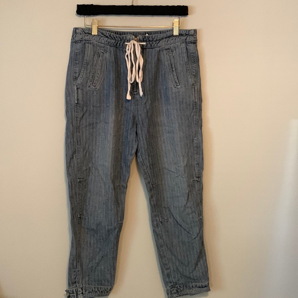 Free People Jeans - Picture 1 of 4
